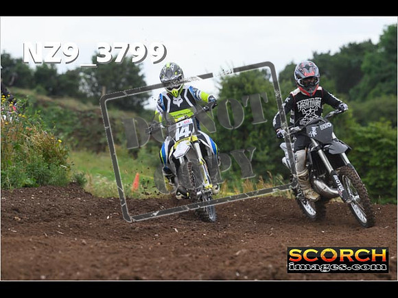 Inters-093