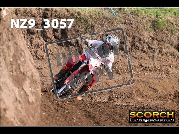 Experts-095
