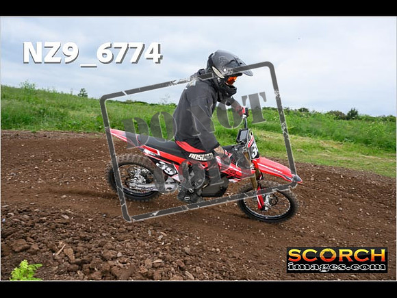 Experts-375