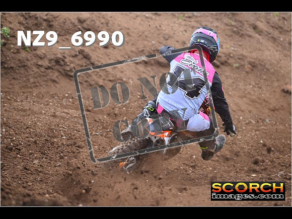 Experts-087