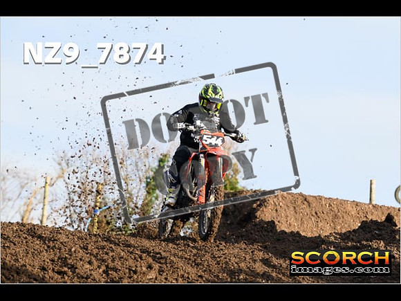 Experts-090
