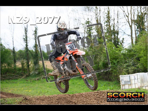 Experts-093