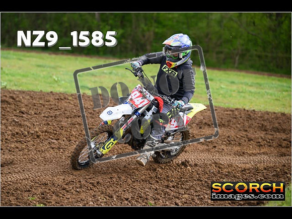 85's-029