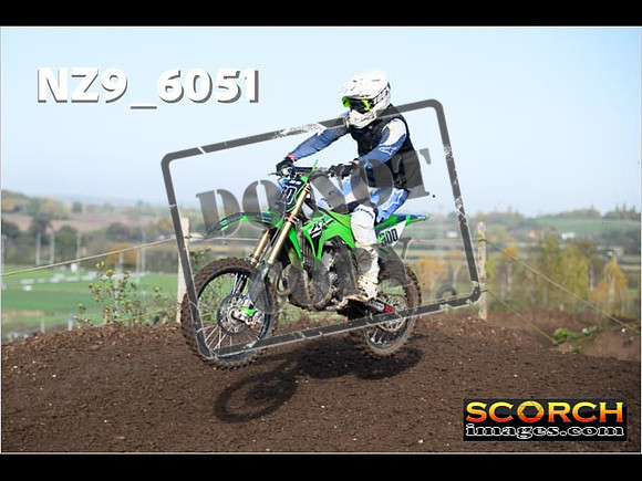 Experts-094