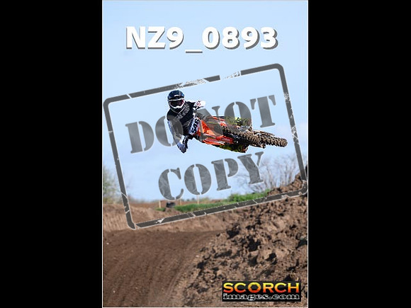 Experts-071