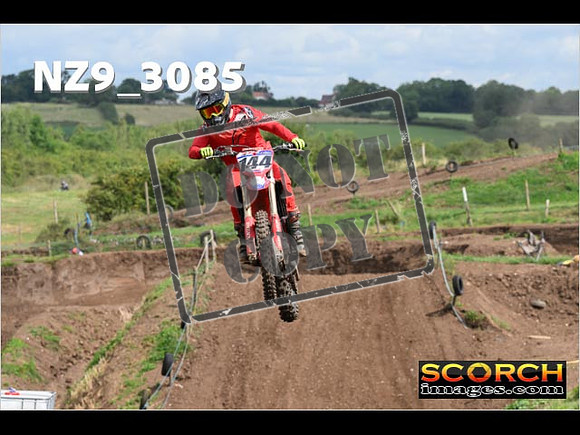 Experts-094