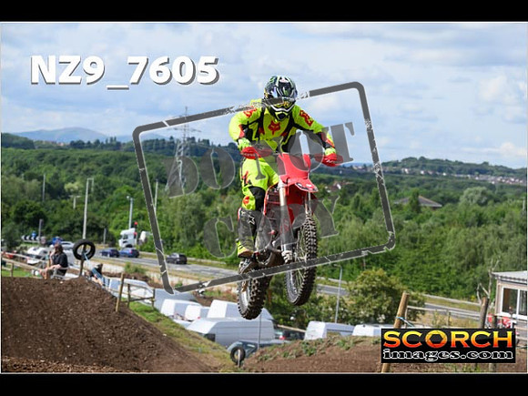 IntersGreenOrange-093