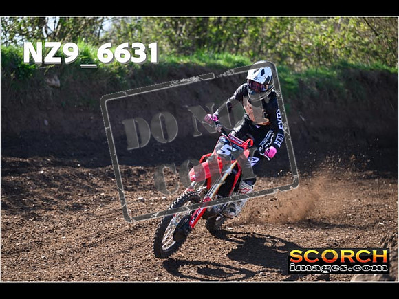 Experts-121