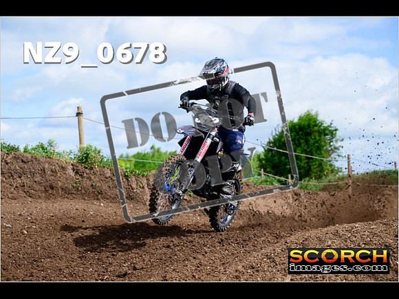 Experts-008