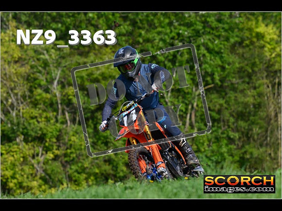 Experts-060
