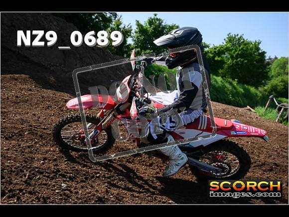 Experts-092