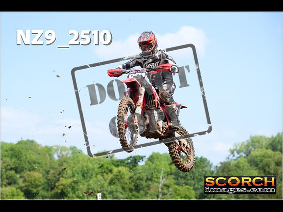 Experts-073