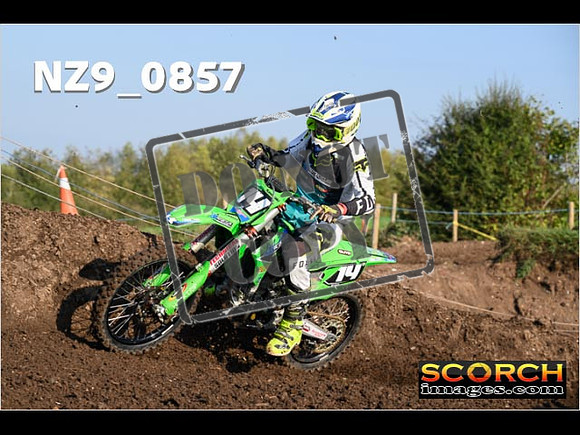 Experts-072