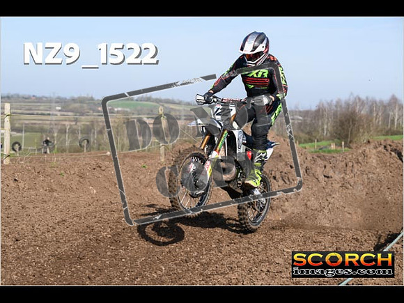 Experts-066