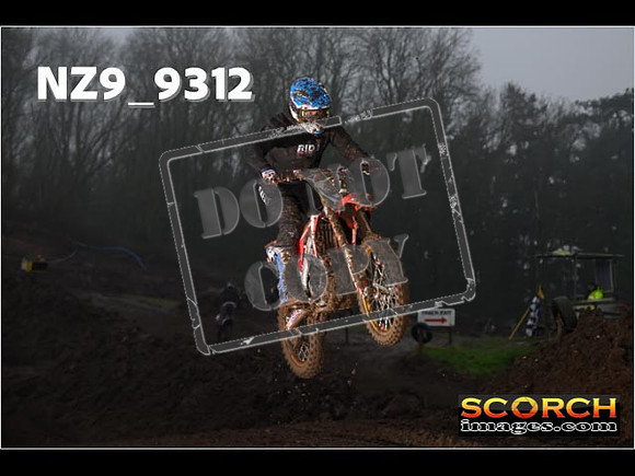 Experts-062