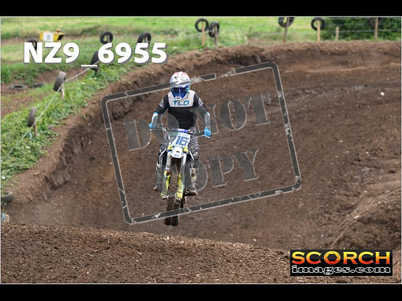Experts-080