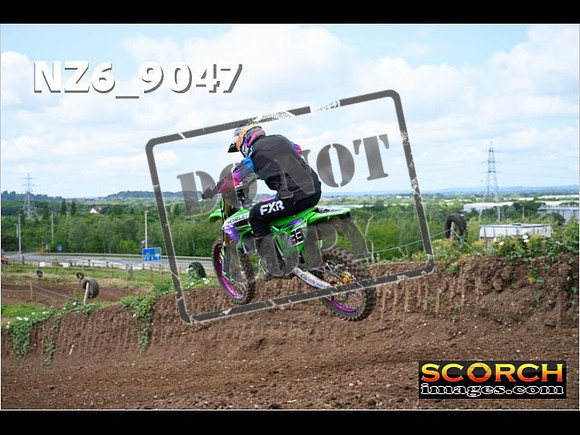 Experts-112