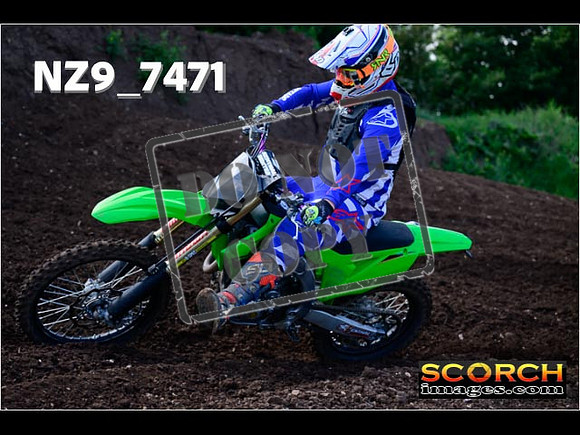 Experts-114