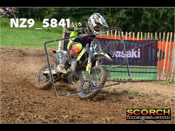 85's-099