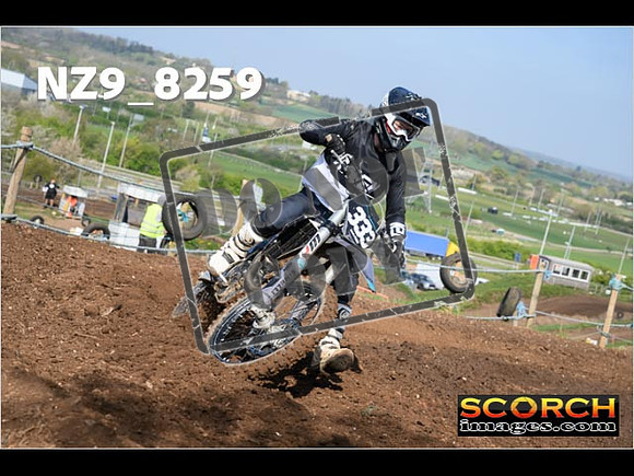 Thur10Apr-054