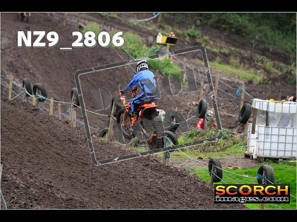 Experts-030