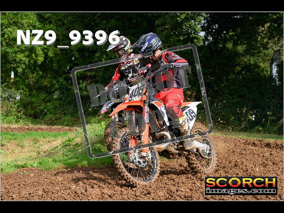 Experts-064