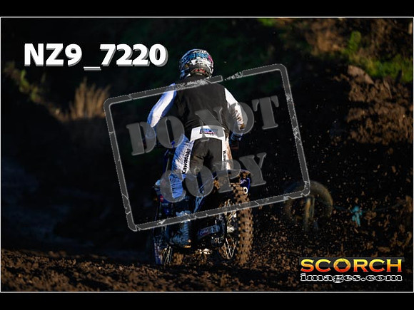 Experts-034
