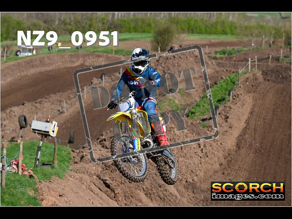 Experts-115
