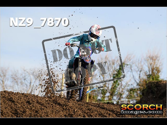 Experts-086
