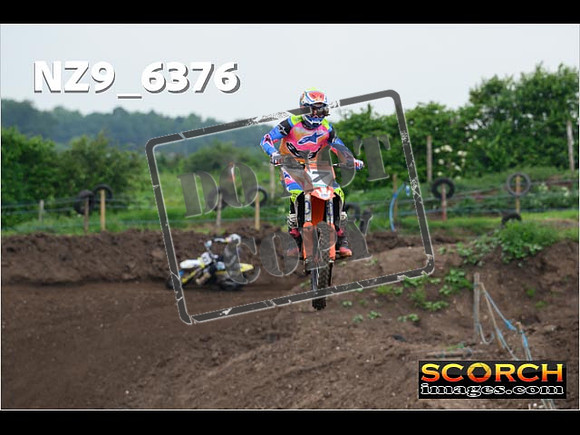 Experts-189
