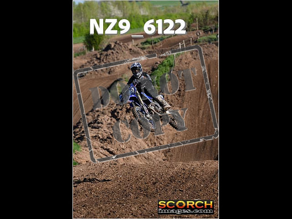 Experts-040