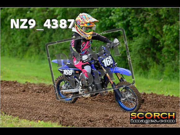 Auto 65'S-054