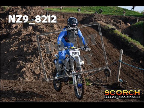 Thur10Apr-017