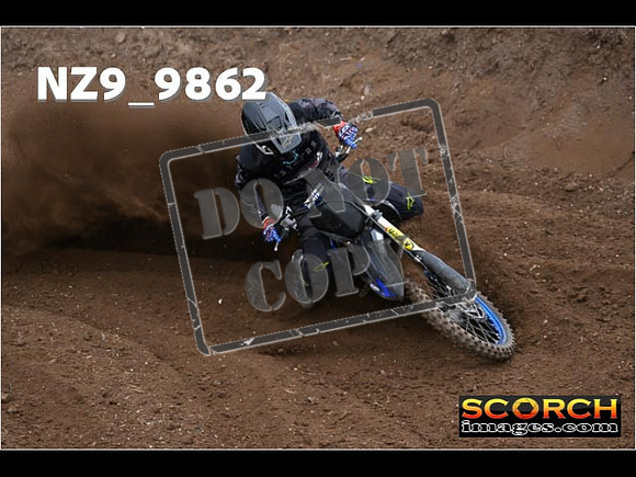 Experts-083