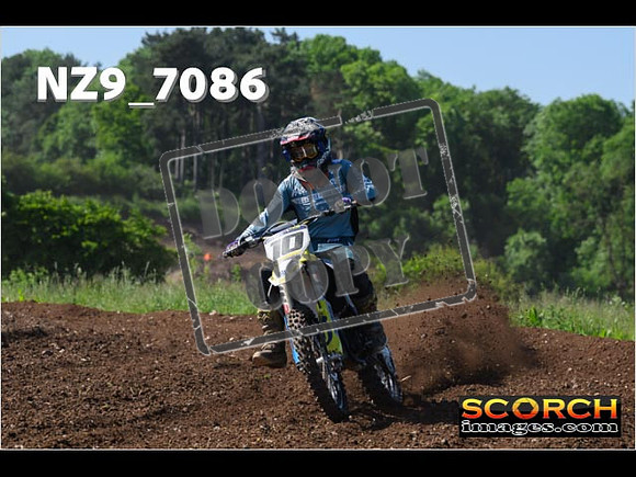 Experts-071