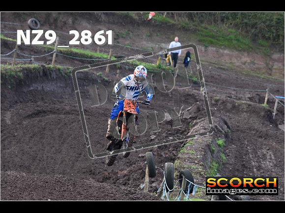 Experts-078