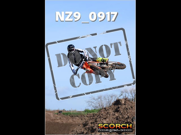 Experts-090