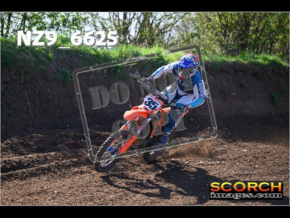 Experts-115