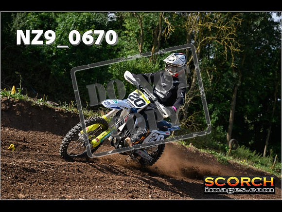 Fri09Aug-037