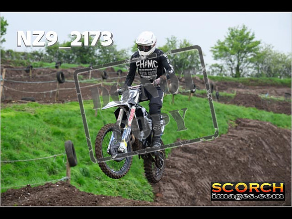 Thur 02 May-056