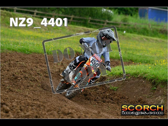 Auto 65'S-067