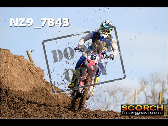 Experts-060