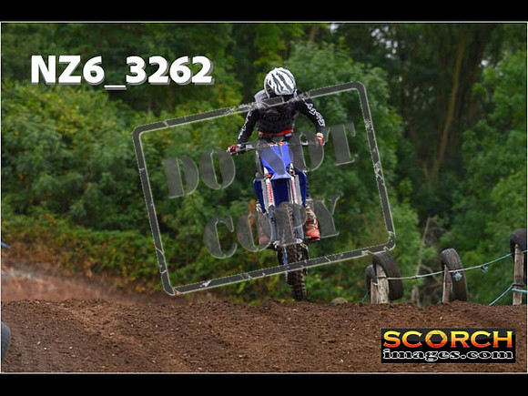 Experts-041