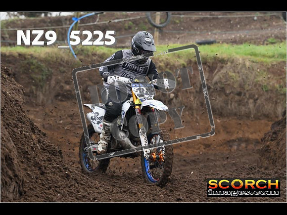 Experts-087