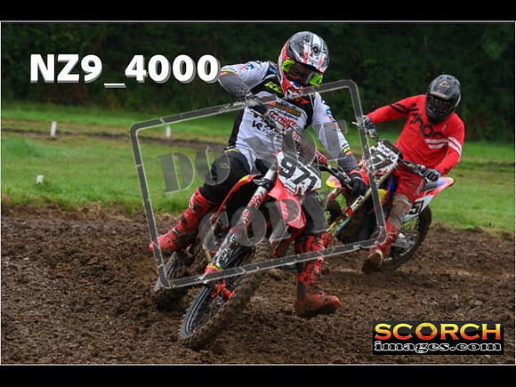 Experts-075