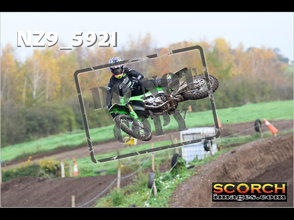Experts-086