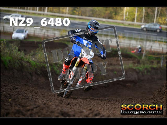 Experts-093