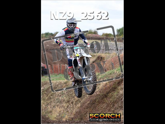 Experts-092