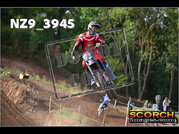 Experts-073