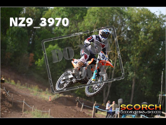 Experts-090
